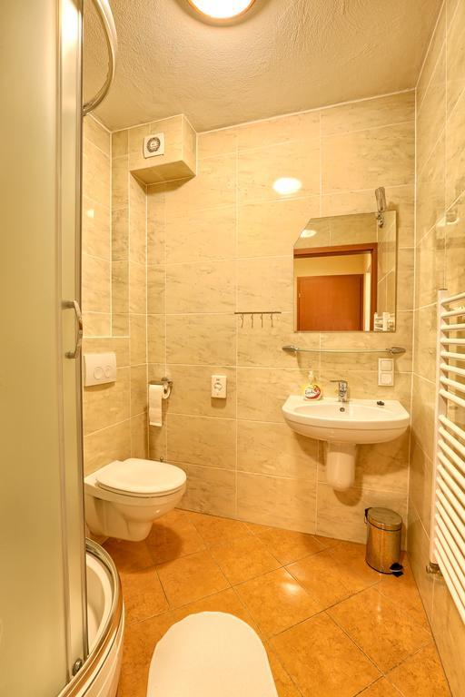 Hotel Tenis Chrząstowice Kamer foto
