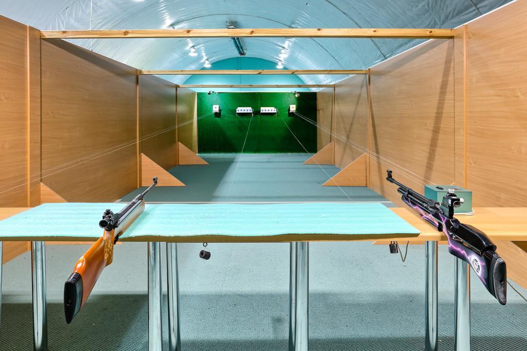 Hotel Tenis Chrząstowice Buitenkant foto